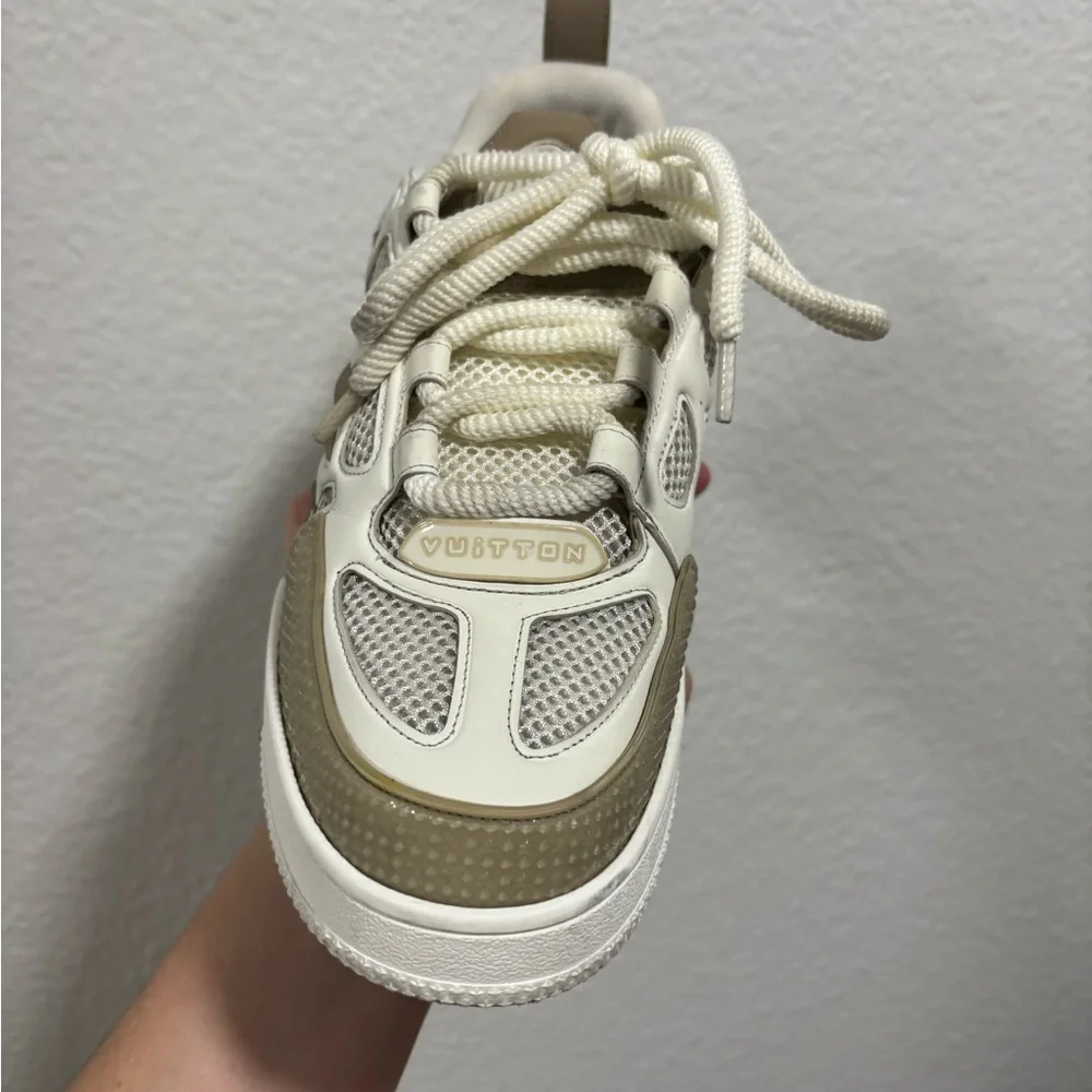 🔥LV Trainers beige - Picture 2 of 9